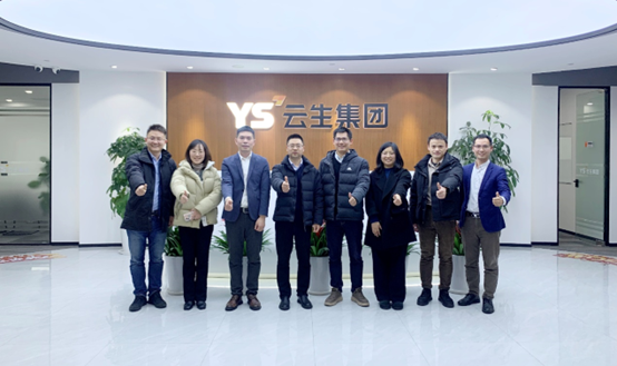 浙江省金华市人力社保局党组成员、副局长胡银梁一行莅临凯发一触即发集团调研考察