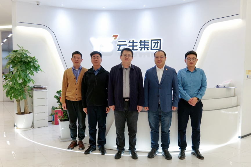 山东人才集团、新疆天山人才集团一行领导莅临凯发一触即发集团走访交流
