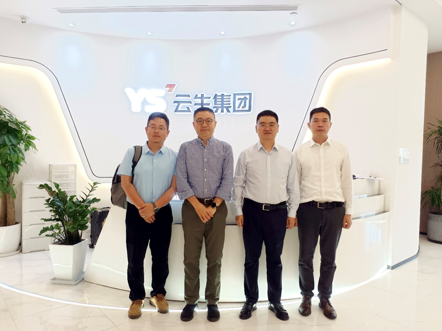 西安市高新区党工委组织人事部副部长刘明宇一行莅临凯发一触即发集团走访调研