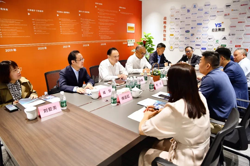 南京市秦淮区委副书记、区政府代区长凌向前一行莅临凯发一触即发集团南京公司调研指导